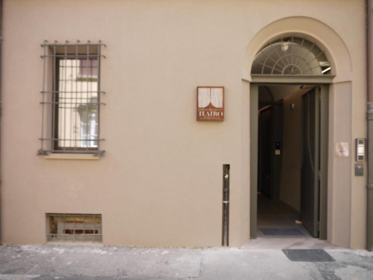 Rb Del Teatro&Apartaments Imola Exterior photo