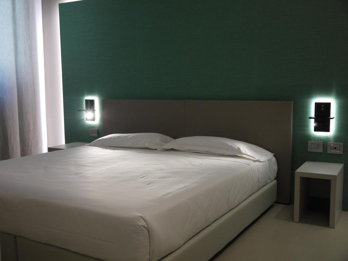 Rb Del Teatro&Apartaments Imola Exterior photo