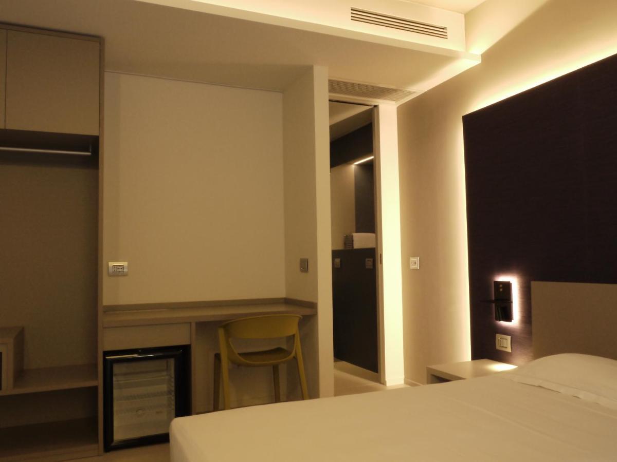 Rb Del Teatro&Apartaments Imola Exterior photo