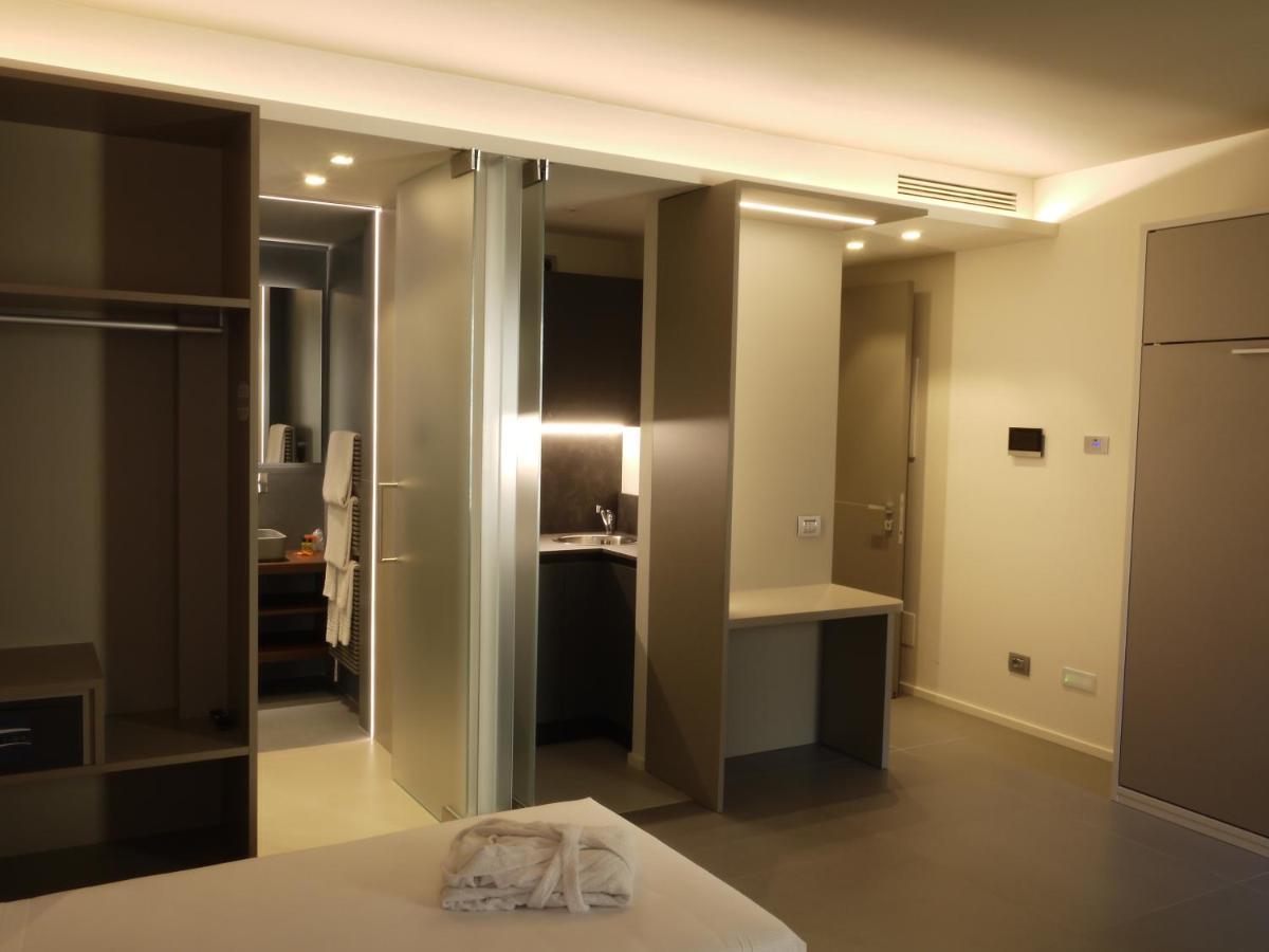 Rb Del Teatro&Apartaments Imola Exterior photo