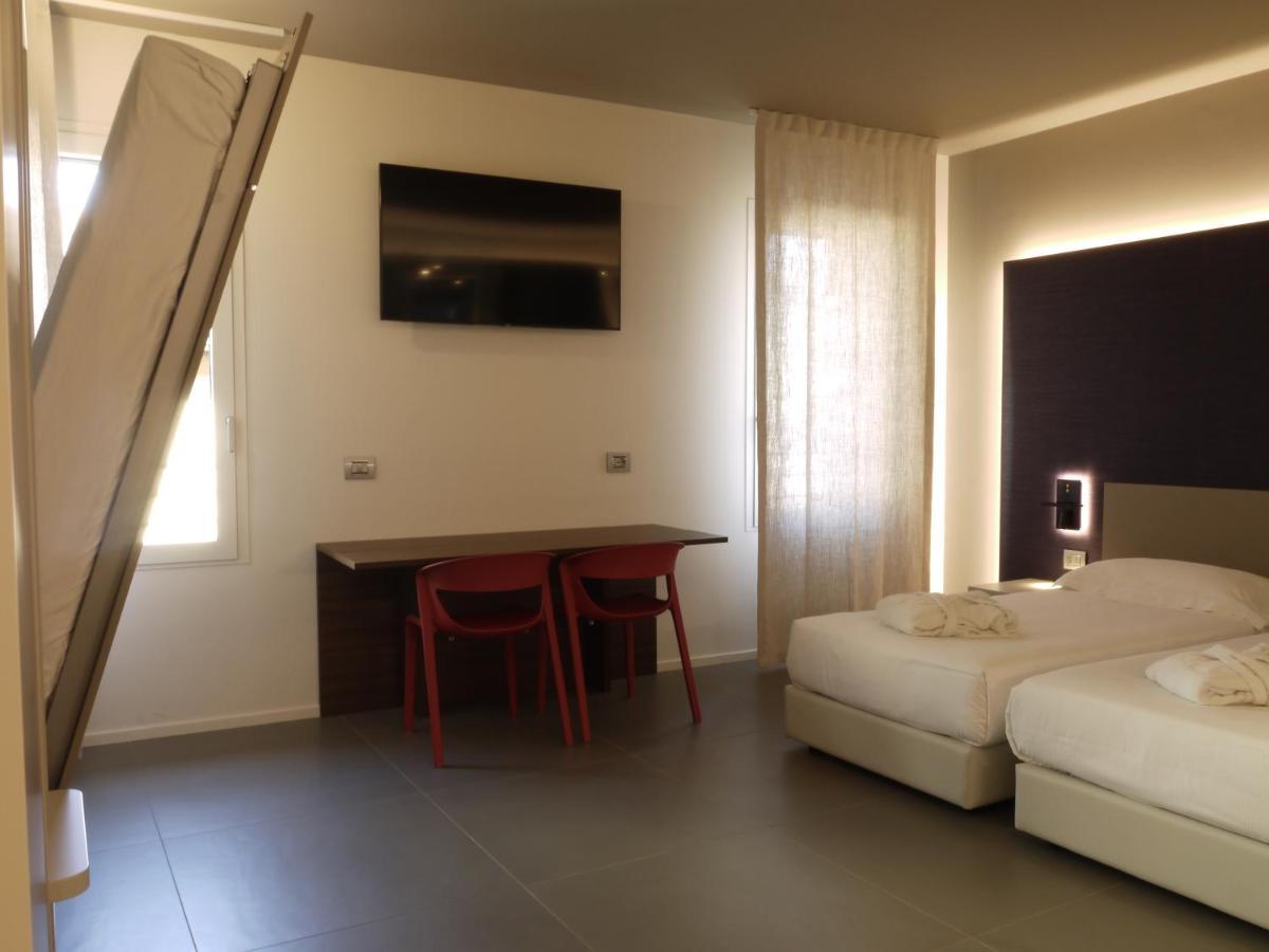 Rb Del Teatro&Apartaments Imola Exterior photo